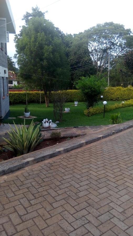 Dolfran Guest House Nairobi Exterior photo